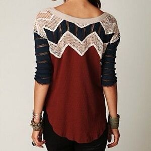 We The Free 3/4 Sleeve Thermal Knit Raw Hem Crochet Woman’s Top Size Medium